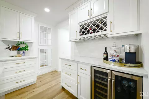 Kitchen - 2527 Pine St, Bakersfield, CA 93301 photo 9 of 9