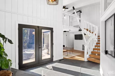 Entry Way - 25921 Columbia Way, Tehachapi, CA 93561 photo 2 of 6