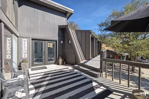 Exterior - 25921 Columbia Way, Tehachapi, CA 93561 photo 3 of 15