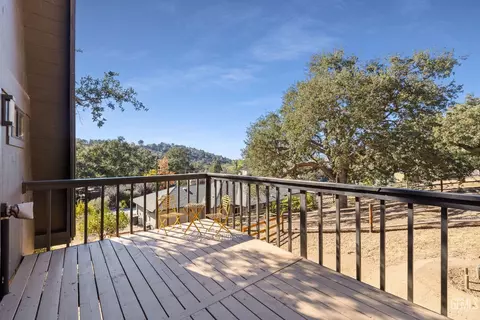Exterior - 25921 Columbia Way, Tehachapi, CA 93561 photo 4 of 15