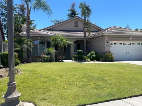 12007 Roaring River Ave, Bakersfield, CA 93311