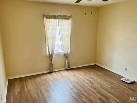 Bedroom - 104 E Kern St, Taft, CA 93268 photo 1 of 1