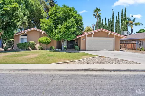 805 Sesnon St, Bakersfield, CA 93309