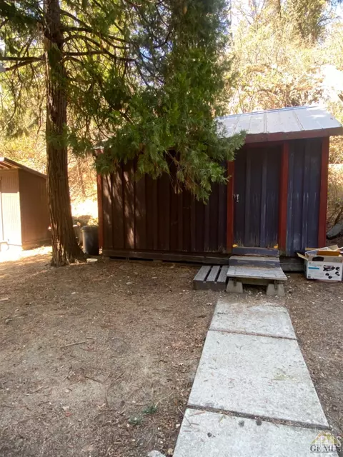 Exterior - 44212 Old Stage Rd, Posey, CA 93260 photo 2 of 5