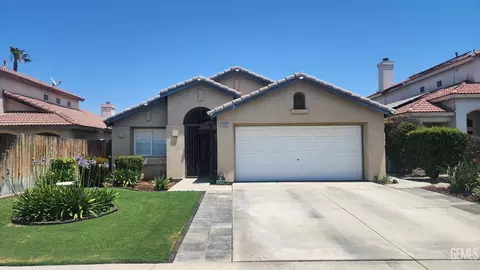 3808 Mariana Way, Bakersfield, CA 93311