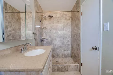 728 D St, Taft, CA 93268 photo 16