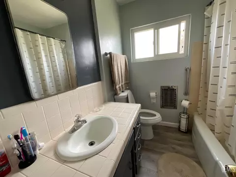 3914 Apache Ave, Bakersfield, CA 93309 photo 7