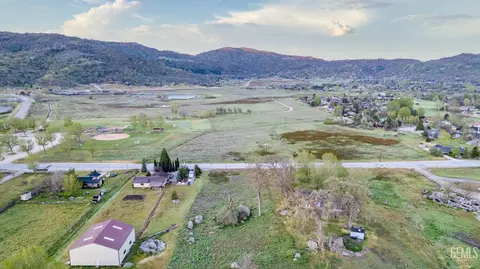 29021 N Lower Valley Rd, Tehachapi, CA 93561 photo 7