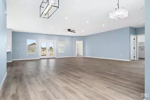 Living - 19974 Avenue 260, Exeter, CA 93221 photo 5 of 6