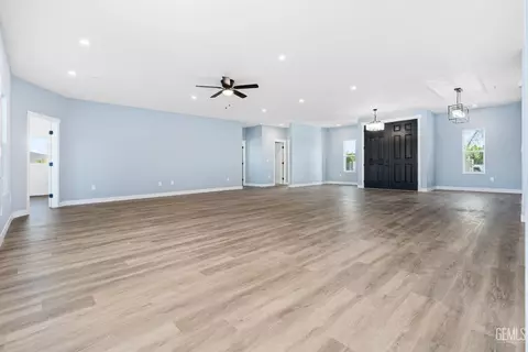 Living - 19974 Avenue 260, Exeter, CA 93221 photo 1 of 6