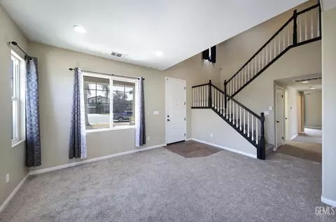 5408 Transparent Ct, Bakersfield, CA 93313 photo 11