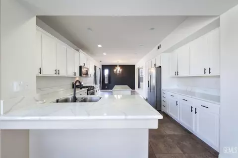 5408 Transparent Ct, Bakersfield, CA 93313 photo 15