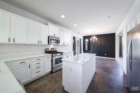 5408 Transparent Ct, Bakersfield, CA 93313 photo 17
