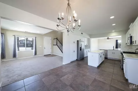 5408 Transparent Ct, Bakersfield, CA 93313 photo 13