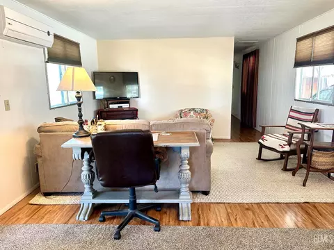 83 Eagle Ln, Bakersfield, CA 93308 photo 8