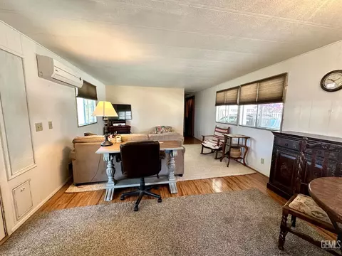 83 Eagle Ln, Bakersfield, CA 93308 photo 5