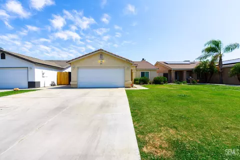 413 Dry Meadow Ln, Bakersfield, CA 93308