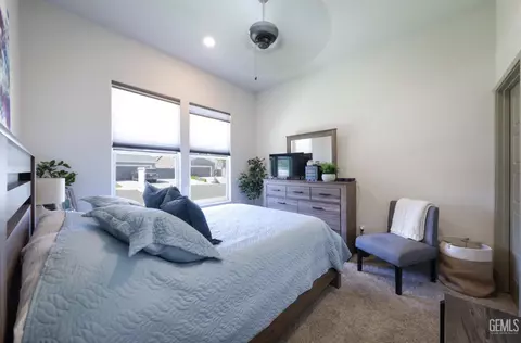9108 Manor Forest Ln, Shafter, CA 93263 photo 11