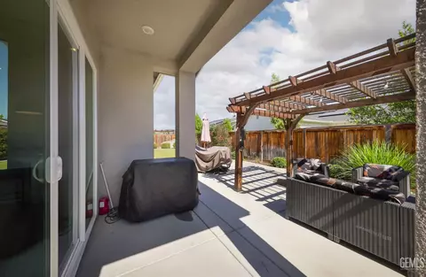 9108 Manor Forest Ln, Shafter, CA 93263 photo 31