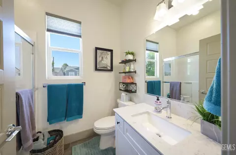 9108 Manor Forest Ln, Shafter, CA 93263 photo 12