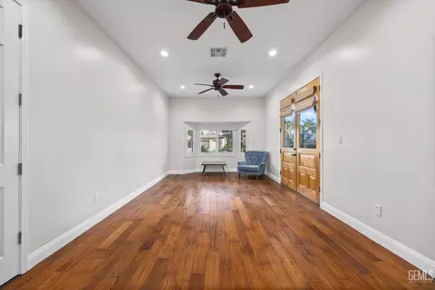 10404 Barnes Dr, Bakersfield, CA 93311 photo 24