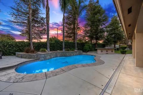 10404 Barnes Dr, Bakersfield, CA 93311 photo 3