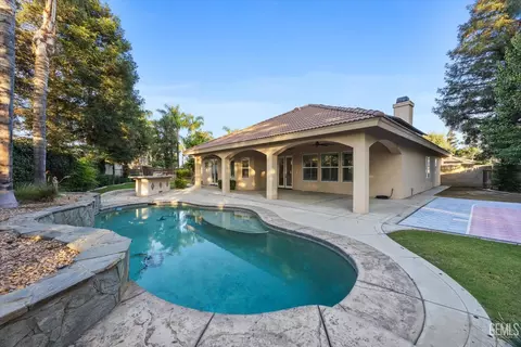 10404 Barnes Dr, Bakersfield, CA 93311 photo 52