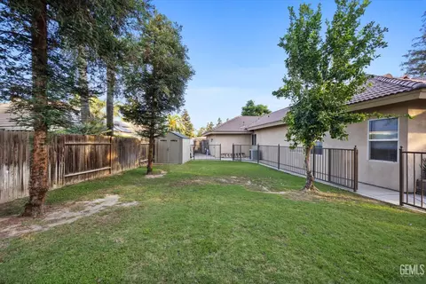 10404 Barnes Dr, Bakersfield, CA 93311 photo 60