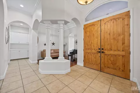 10404 Barnes Dr, Bakersfield, CA 93311 photo 12
