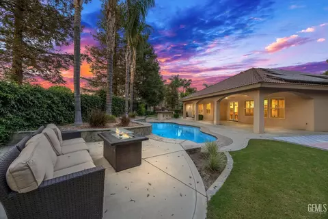10404 Barnes Dr, Bakersfield, CA 93311 photo 4