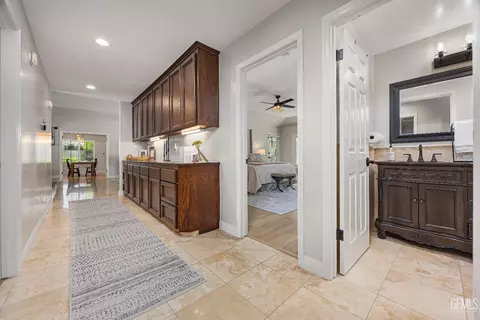 Entry Way - 13521 Cedar Creek Ave, Bakersfield, CA 93311 photo 4 of 4