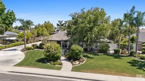 Exterior - 13521 Cedar Creek Ave, Bakersfield, CA 93311 photo 1 of 12