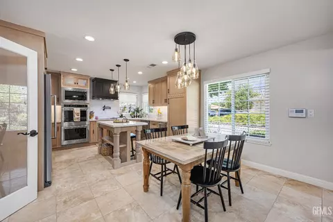 Kitchen - 13521 Cedar Creek Ave, Bakersfield, CA 93311 photo 1 of 4