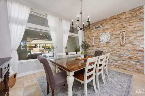 Dining - 13521 Cedar Creek Ave, Bakersfield, CA 93311 photo 1 of 2