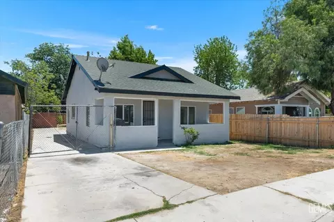 714 R St, Bakersfield, CA 93304