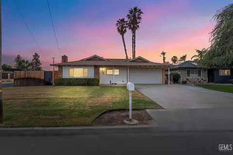 6101 Crestmore St, Bakersfield, CA 93308