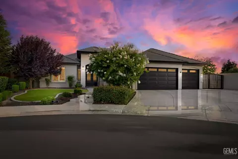 8825 Bay Laurel Ave, Bakersfield, CA 93312