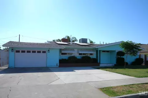1734 Main St, Delano, CA 93215