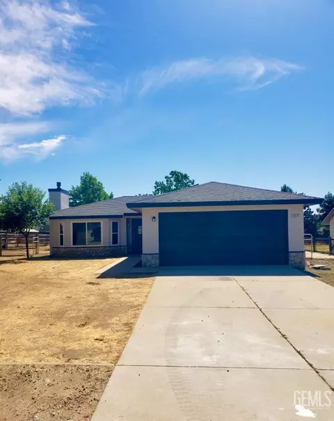 Exterior - 18121 Bold Venture Dr, Tehachapi, CA 93561 photo 1 of 10