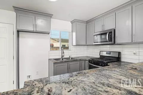236 N Grant St, Shafter, CA 93263 photo 15