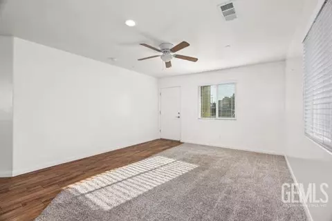 236 N Grant St, Shafter, CA 93263 photo 8