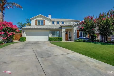 11820 Crescent Creek Ct, Bakersfield, CA 93311