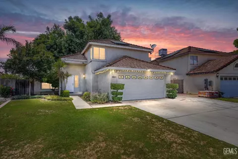 5821 Willowcrest St, Bakersfield, CA 93313
