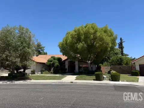 2012 Calle Las Brisas, Bakersfield, CA 93309