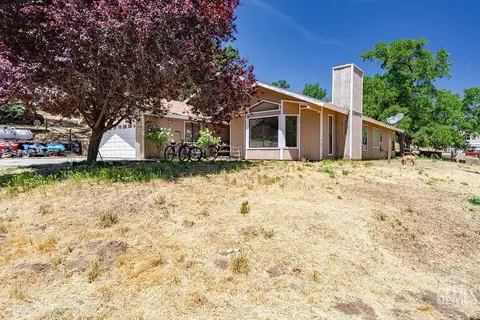 Exterior - 22381 William Tell Trl, Tehachapi, CA 93561 photo 2 of 6
