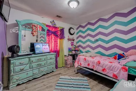 Bedroom - 22381 William Tell Trl, Tehachapi, CA 93561 photo 1 of 3