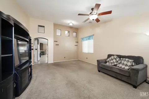4525 Bluestone Dr, Bakersfield, CA 93311 photo 9