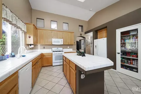 4525 Bluestone Dr, Bakersfield, CA 93311 photo 10