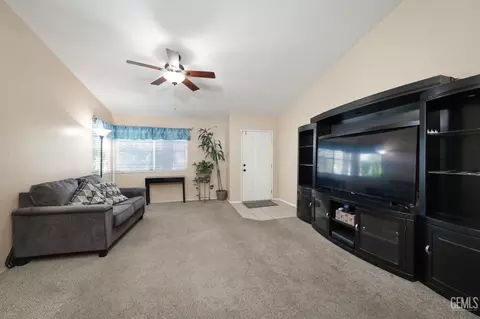 4525 Bluestone Dr, Bakersfield, CA 93311 photo 8