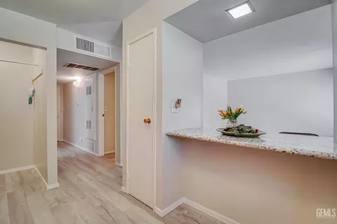 Entry Way - 1306 Thunderbird St, Bakersfield, CA 93309 photo 1 of 1